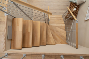 Jakie drewno na schody do domu?